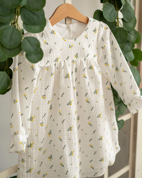 Rochie din muselina cu imprimeu floricele mici galbene si frunze [2]