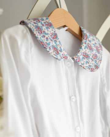 Bluza alba din vascoza cu guleras cu imprimeu cu lacrimi albastru cu rosu [2]