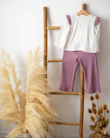 Compleuri - Compleu cu pantaloni evazati lila si bluza cu volanase