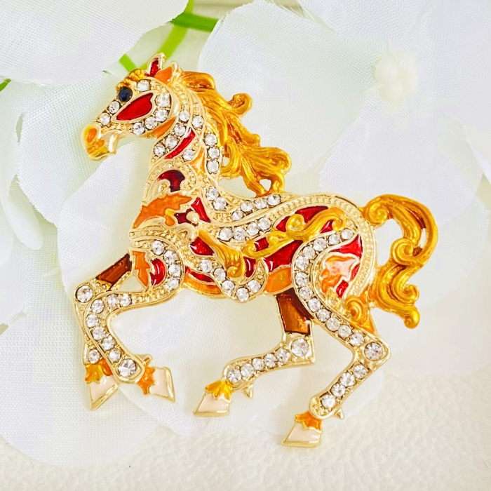 Brosa Cal Auriu, Brosa Dama Femei [1]