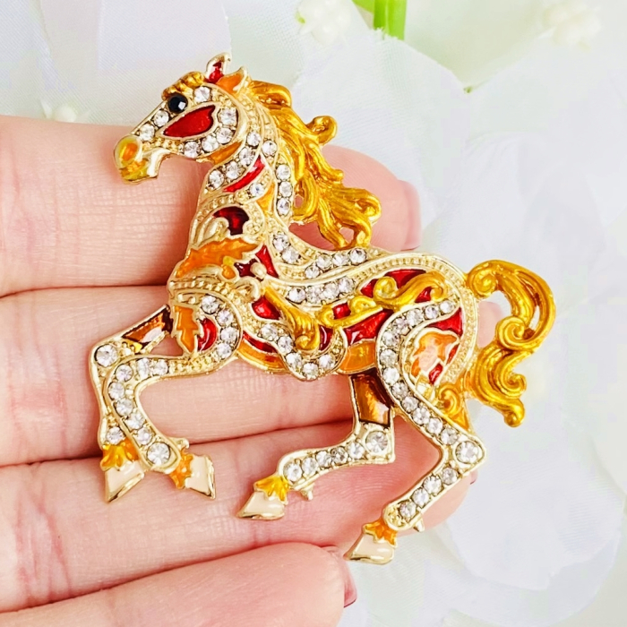 Brosa Cal Auriu, Brosa Dama Femei [4]