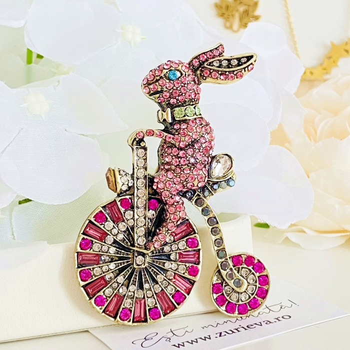 Brosa Iepure pe Bicicleta Roz, Brose Dama, Brose Elegante [7]