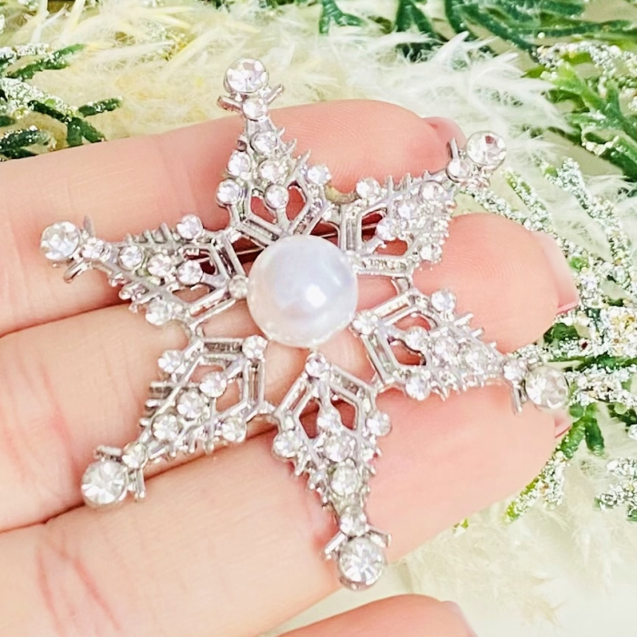 Brosa Fulg Nea Cristale Argintii & Perla, Brose Craciun, Brosa Statement, Brose Femei [3]