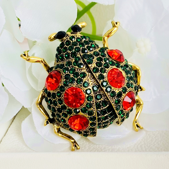 Brosa Buburuza Cristale Verzi, Brosa Dama Femei [3]