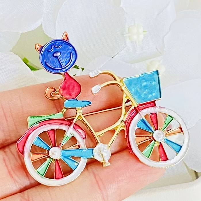 Brosa Pisica pe Bicicleta, Brose Dama, Brose Elegante [4]