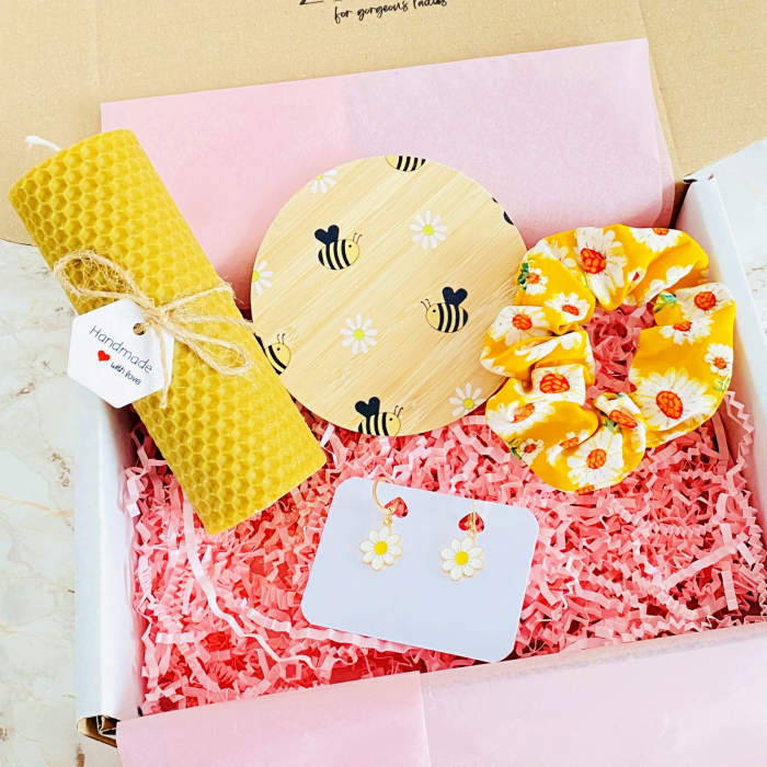 Set Cadou Lumanare & Cercei Margarete, Gift Box pentru femei, Seturi Cadou [4]