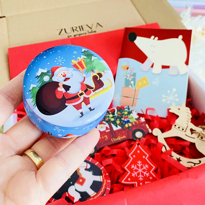 Gift Box Lumanare Parfumata Om Zapada Verde, Gift Box pentru femei, Seturi Cadou Secret Santa [5]