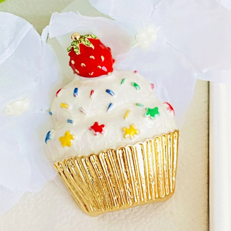 BIJUTERII - Brosa Briosa Capsuni, Brosa Statement Dama Femei