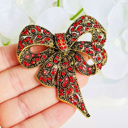 Brosa Funda Aurie si Rosie, Brosa Dama Femei [2]