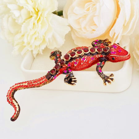 Brosa Soparla Mare Rosie, Brose Dama, Brose Animale [1]