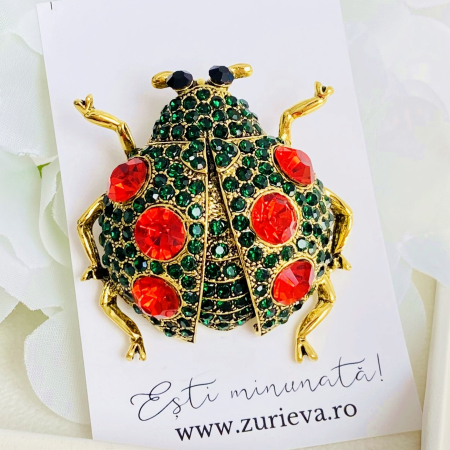 BIJUTERII - Brosa Buburuza Cristale Verzi, Brosa Dama Femei