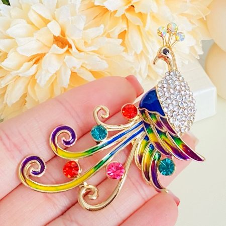BIJUTERII - Brosa Paun Multicolor, Brosa Statement, Brose Femei