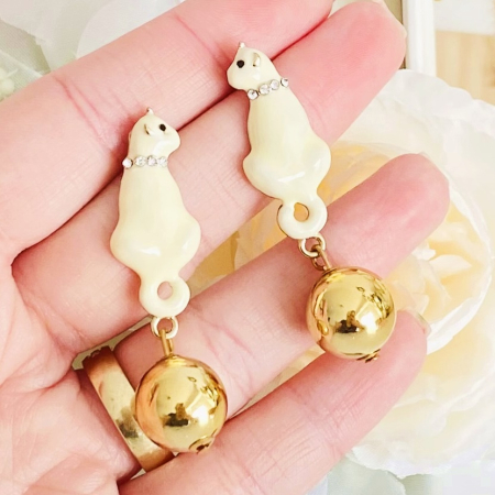 CERCEI - Cercei Pisici Albe & Perla Aurie, Cercei Dama, Bijuterii Femei