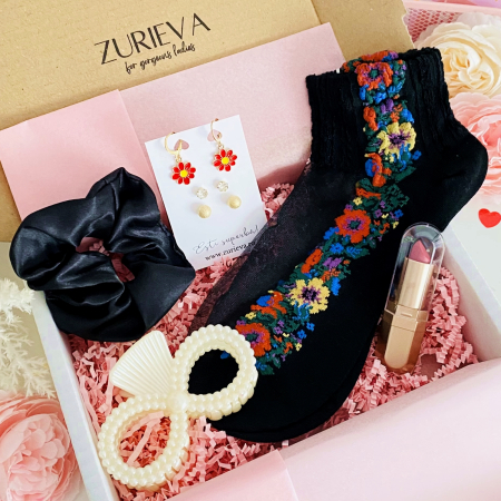 Set Cadou Margarete Rosii, Gift Box pentru femei, Seturi Cadou [2]