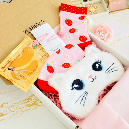 Gift Box Pisica & Capsuni, Gift Box pentru femei, Seturi Cadou [1]