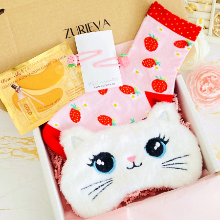 GIFT BOX - Gift Box Pisica & Capsuni, Gift Box pentru femei, Seturi Cadou