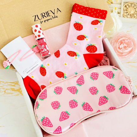 Gift Box Capsuni & Lip Ink, Gift Box pentru femei, Seturi Cadou [4]