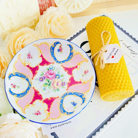 LUMANARI - Lumanare Ceara Albine si Farfurie Portelan Vintage, Set Cadou Lumanari Handmade