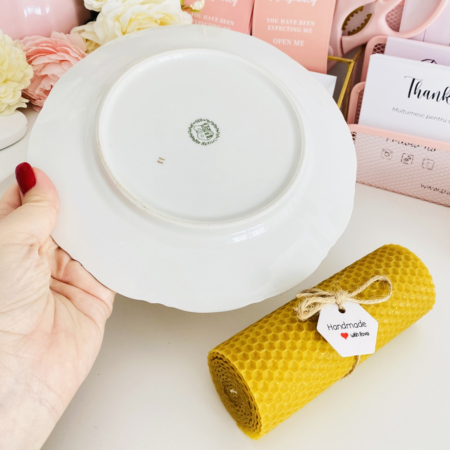 Lumanare Ceara Albine si Farfurie Portelan Vintage, Set Cadou Lumanari Handmade [3]