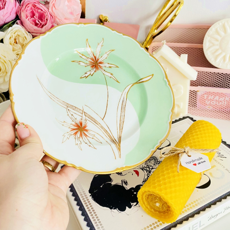 Lumanare Ceara Albine si Farfurie Portelan Vintage, Set Cadou Lumanari Handmade [3]