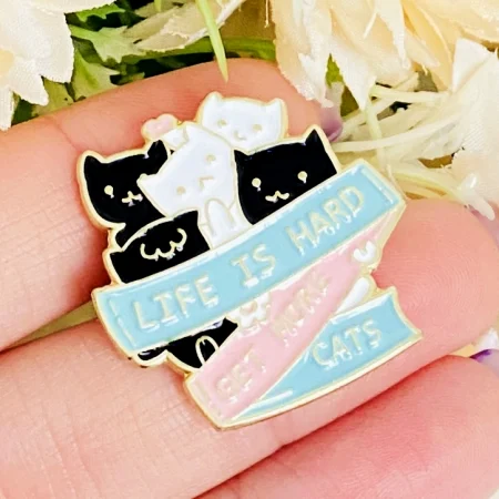 MARTISOR - Martisor Brosa Pin Pisici Albe Negre, Bijuterii Femei, Martisoare Martie