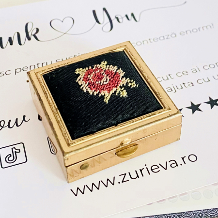 VINTAGE HOME - Mini Cutiuta Vintage - Floare Brodata, Decoratiuni Vintage