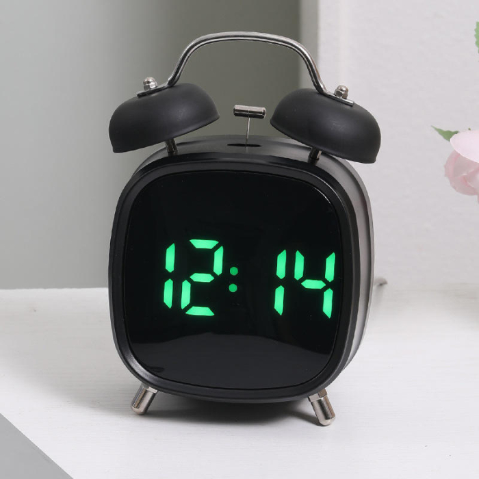 Ceas Deșteptător Digital cu Două Clopote, Afișaj LED, Alarmă Puternică, Afișare Oră, Dată și Temperatură, Funcționare Silențioasă Fără Ticăit, Carcasă ABS cu Elemente Metalice, Dimensiune 4 Inch [6]