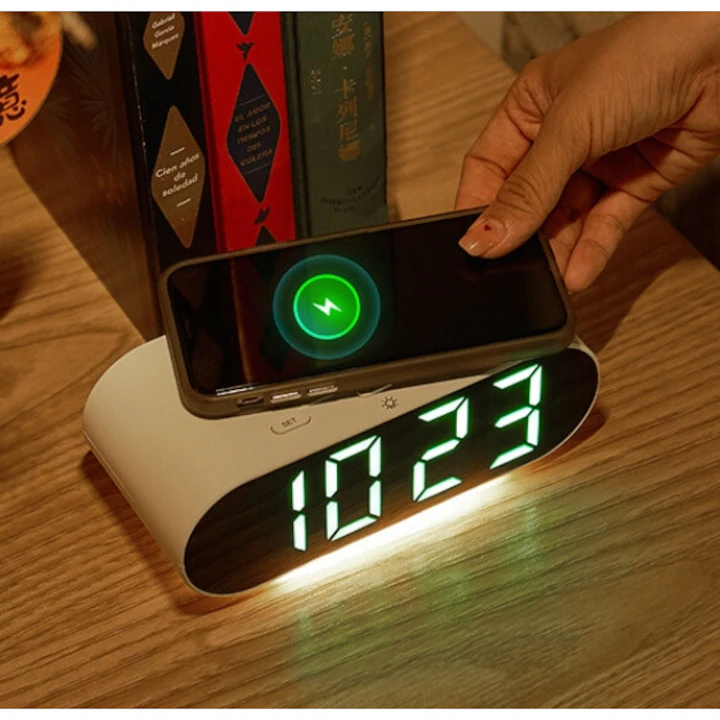 Ceas Digital LED fără Fir, Afișaj Electronic cu LED Alb, Alimentare USB sau Baterii, Funcție Alarmă, Format Oră 12/24H, Design Ultra-Subțire de 10 mm, Carcasă din ABS [5]
