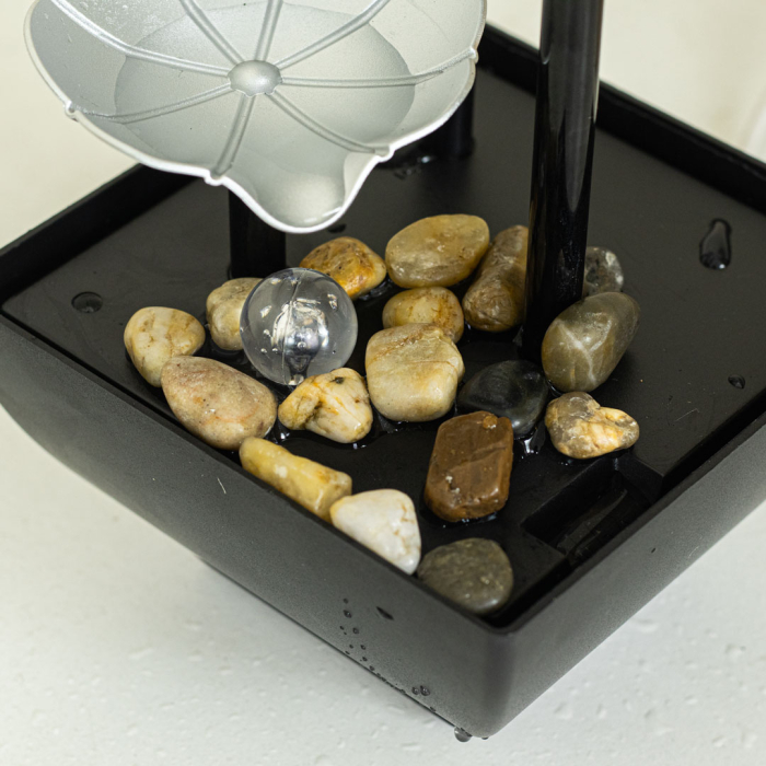 Fântână Decorativă de Masă Tip Cascadă Feng Shui, cu Iluminare LED și Alimentare USB, Include Pietre Decorative, Design Relaxant pentru Casă sau Birou, Dimensiuni 22,5 × 14 × 7,5 cm [5]