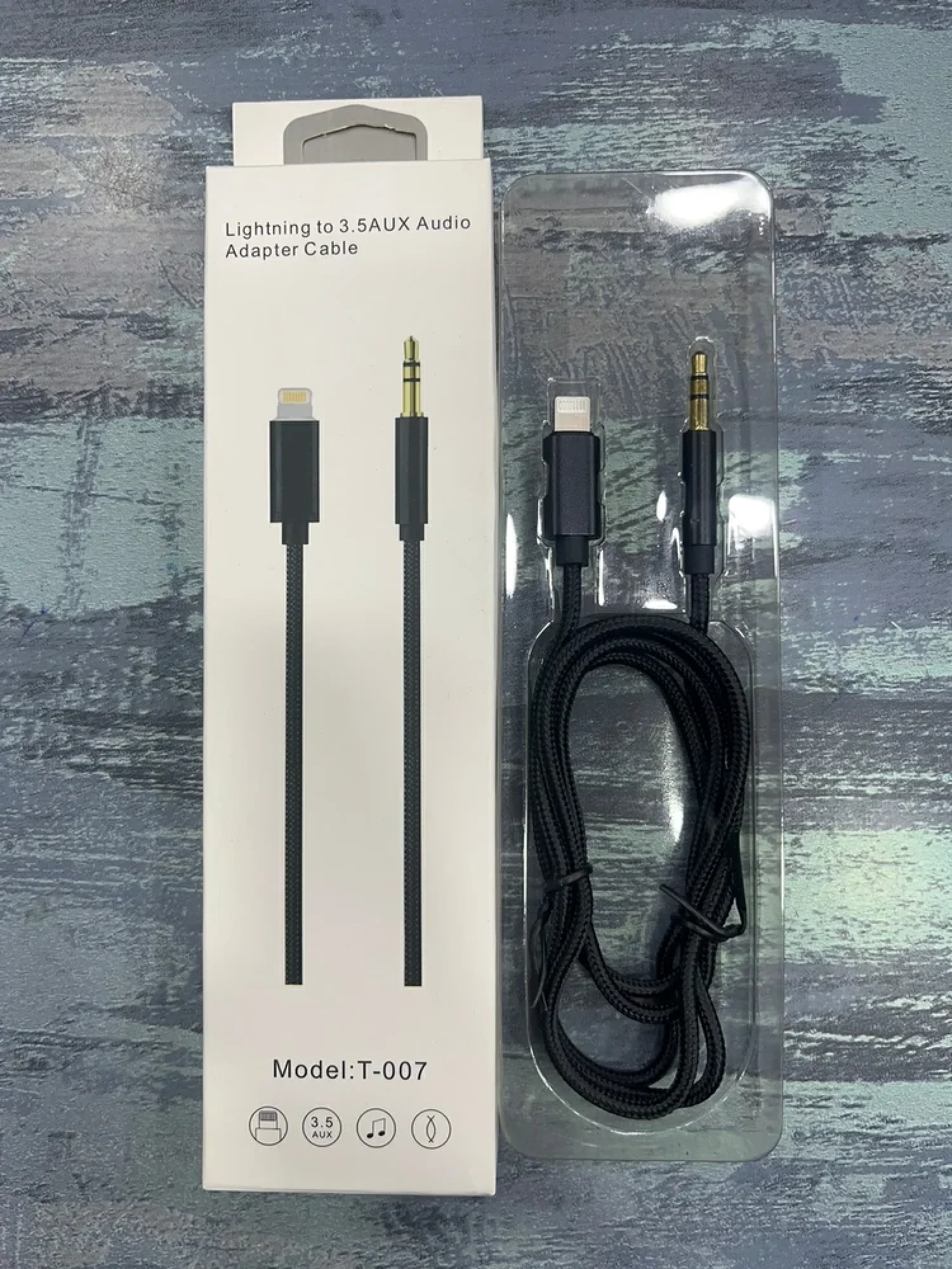 Accesorii Telefoane - Cablu Adaptor T-007 iPhone Lightning la Jack 3.5mm AUX, Audio Hi-Fi, Compatibil iOS, Negru