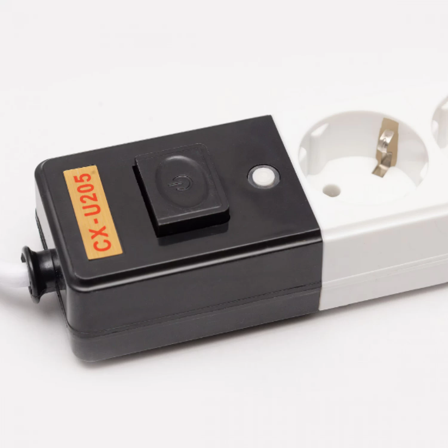 Prelungitor cu 5 Prize, Cablul de 5m, Buton de Pornire/Oprire, Capacitate 3000W, Funcții de Siguranță, Flexibilitate Maximă pentru Conectarea Dispozitivelor Casnice și de Birou, Performanță Optimă și [1]