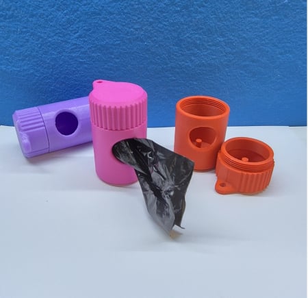 Pentru animale - Dispenser saci gunoi.