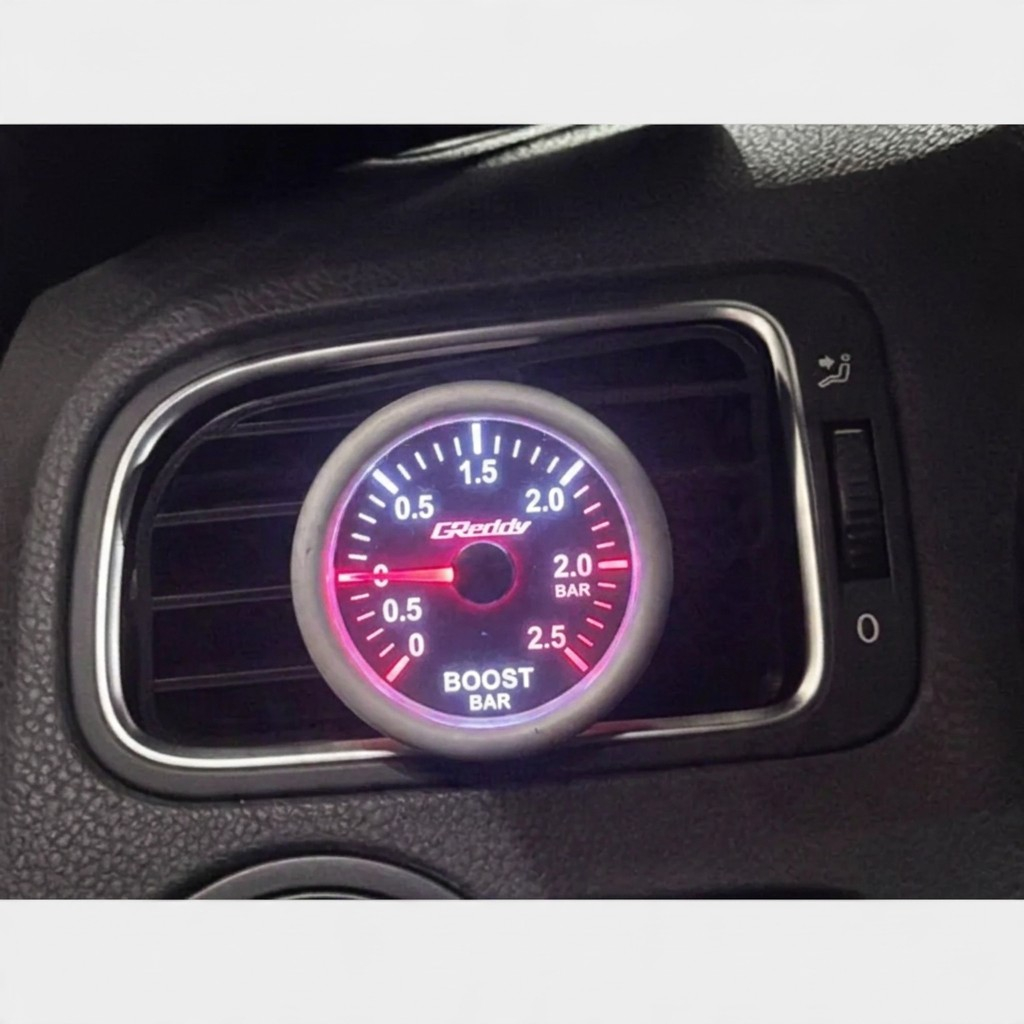 Adaptor ceas boost 52 mm în grila de ventilație VW Polo 6R, printat 3D [2]
