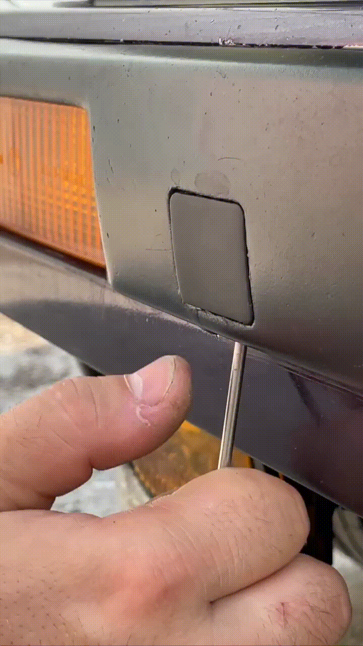 Capac Bandou / Cârlig Remorcare Bară Față - BMW E30 (OEM: 51 11 1 953 644) [5]