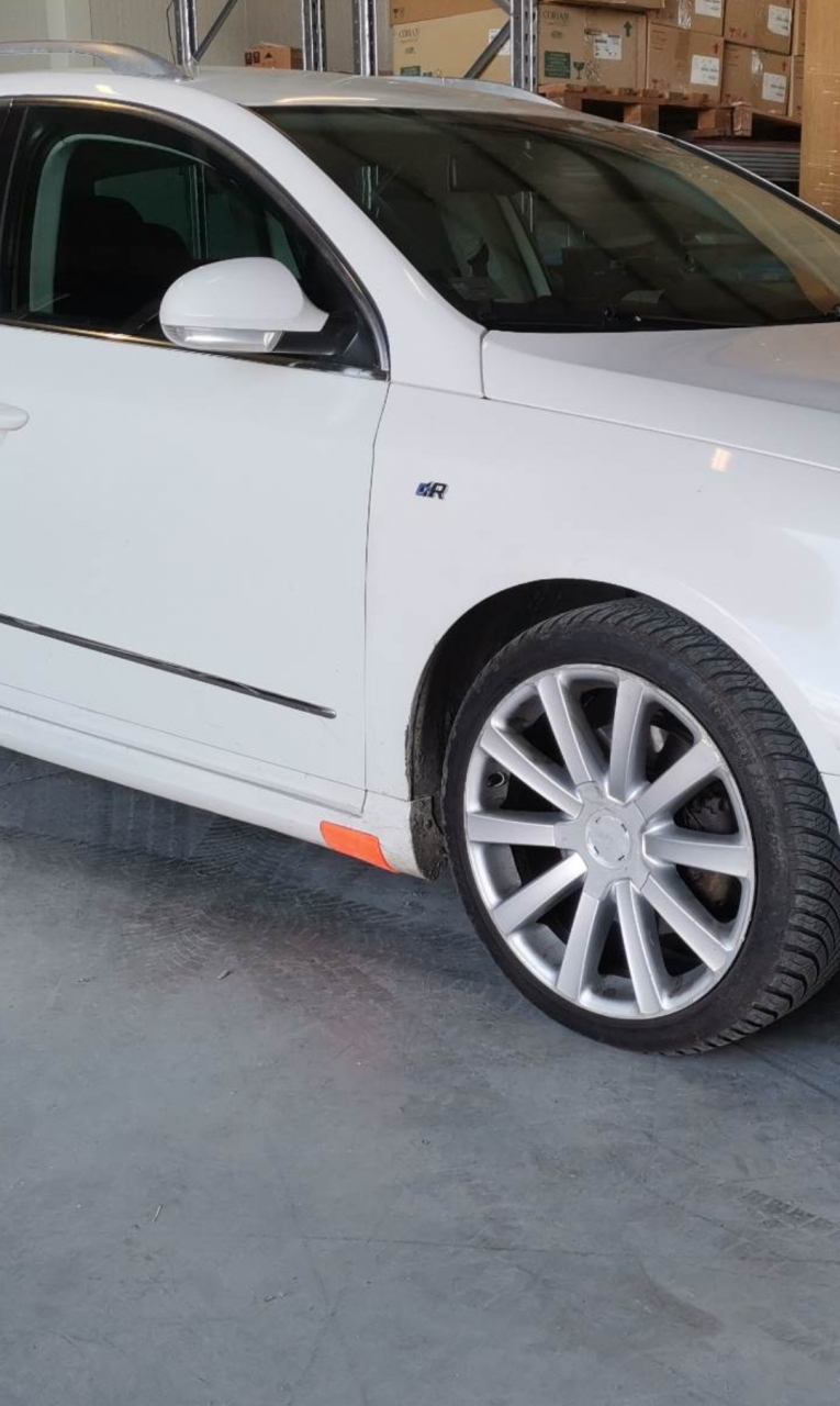 Capac de prag pentru Passat B6 R-Line [1]