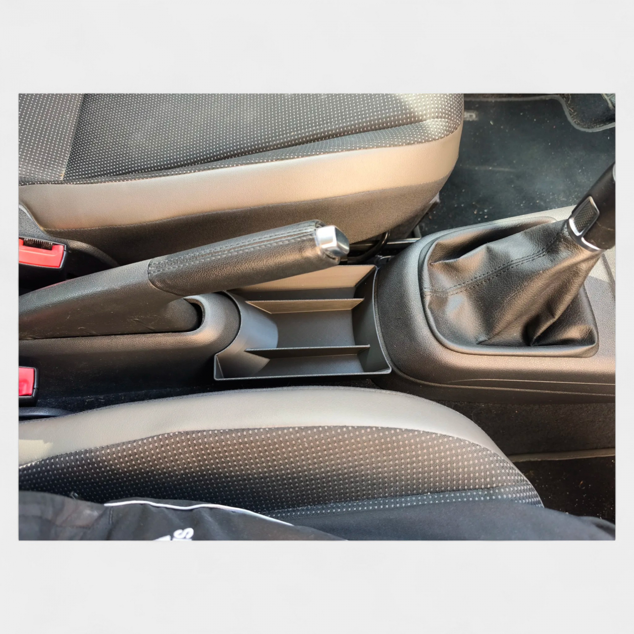 Tavita organizatoare consolă centrală – VW Up / Seat Mii / Skoda Citigo [1]