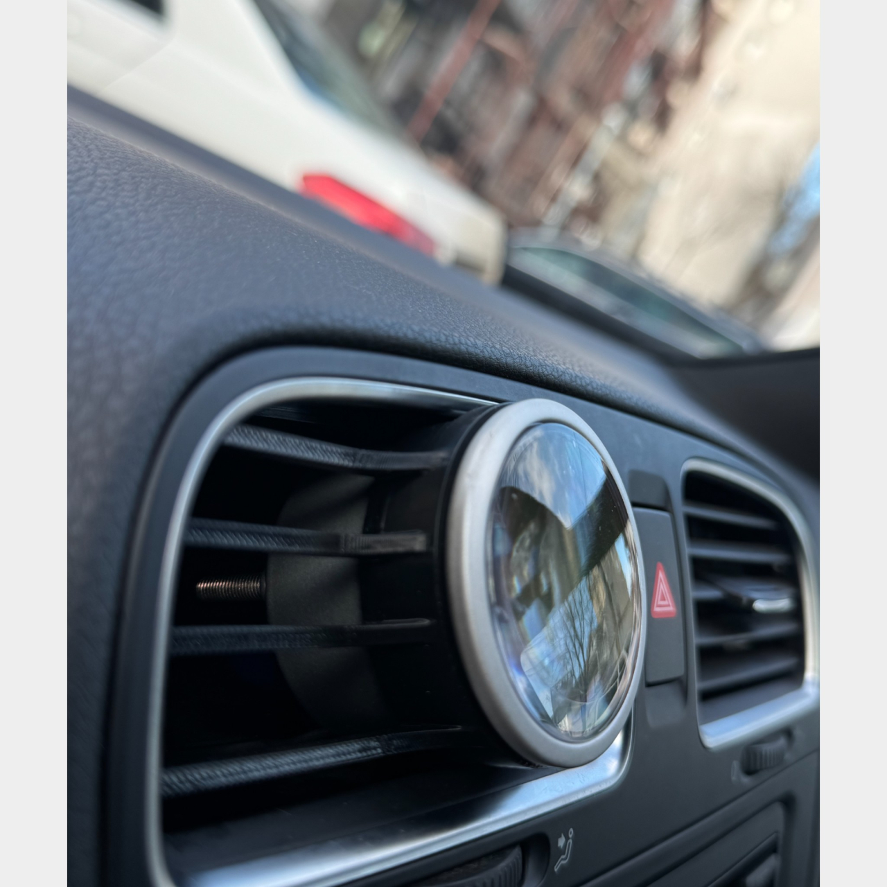 Grilă aerisire cu locaș ceas boost – VW Golf 6 [2]