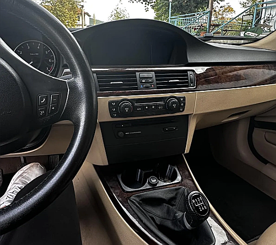 Suport pahare BMW E90/E91/E92 cu gaura pentru brichetă [3]