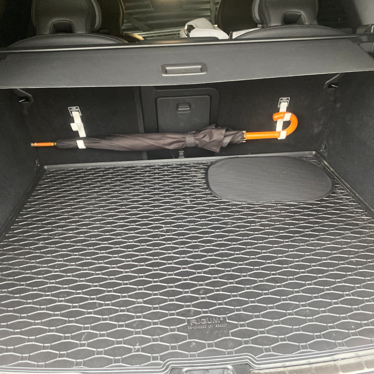 Set Suport Umbrelă / Organizator Portbagaj - Prindere ISOFIX [3]