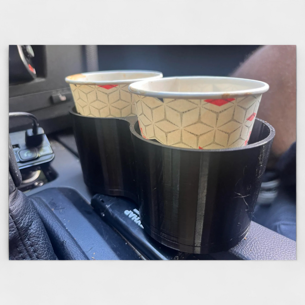 Suport dublu de pahare pentru BMW Seria 5 E60/E61 [1]