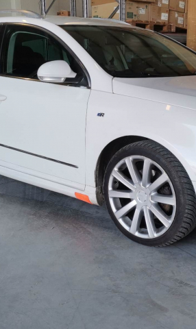 Produse - Capac de prag pentru Passat B6 R-Line