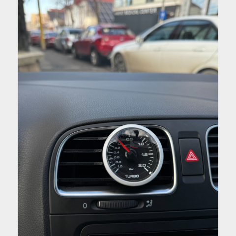 Auto - Grilă aerisire cu locaș ceas boost – VW Golf 6