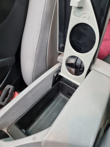 Suport de pahare BMW E60, E61 [1]