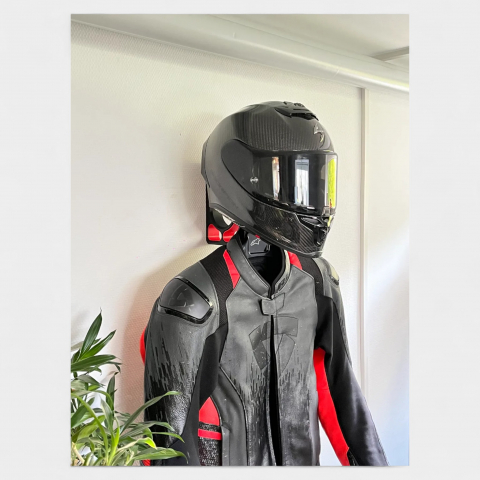 Suport Premium pentru Cască Moto, Echipament și Chei – Design Modern, Fixare Solidă [2]