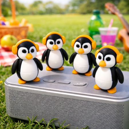 Jucarii - Pinguin cu casti