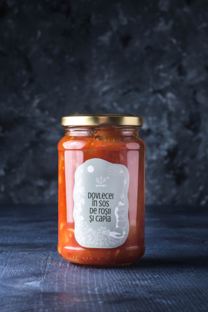 Zacuscă și preparate din legume - Dovlecei în sos de roșii cu ardei capia, usturoi și busuioc