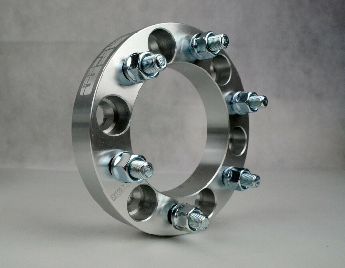 Flanșă distanțier roată 30 mm 6x139.7 Nissan Patrol, Terrano, Navara D22 [1]