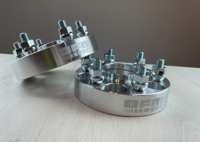 Flanșă distanțier roată cu inel centrare 30 mm 6x114.3 Nissan Navara D40, Pathfinder R51 [2]