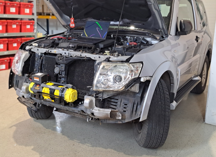 Placă troliu dedicată Mitsubishi Pajero IV [4]