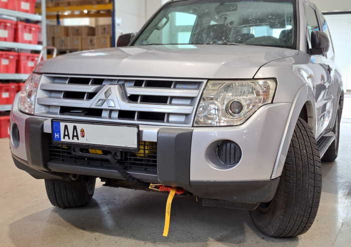 Placă troliu dedicată Mitsubishi Pajero IV [5]